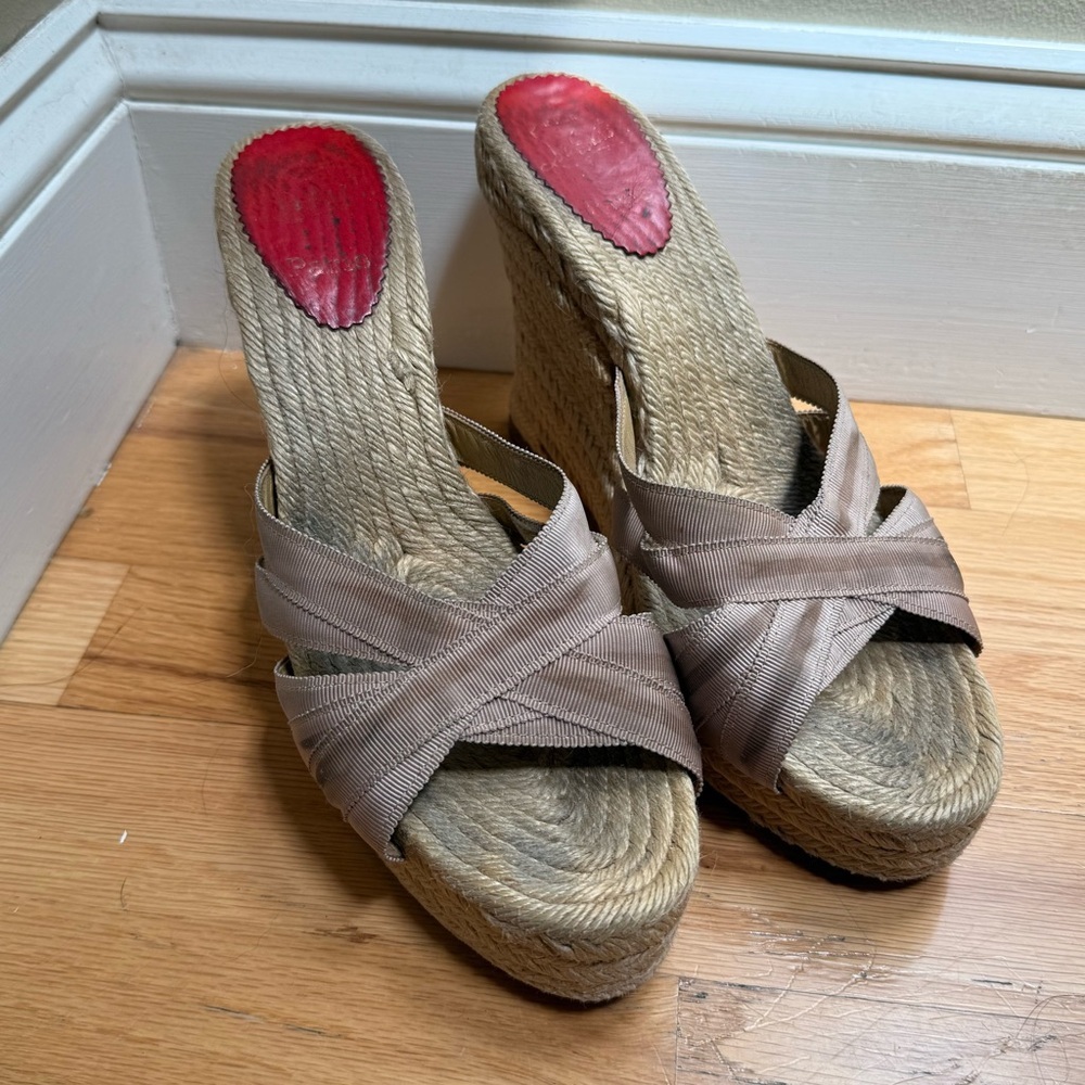 CHRISTIAN LOUBOUTIN Wedge Strappy Summer Sandals Tan size 40